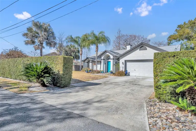 703 MEREDITH ST — photo 2