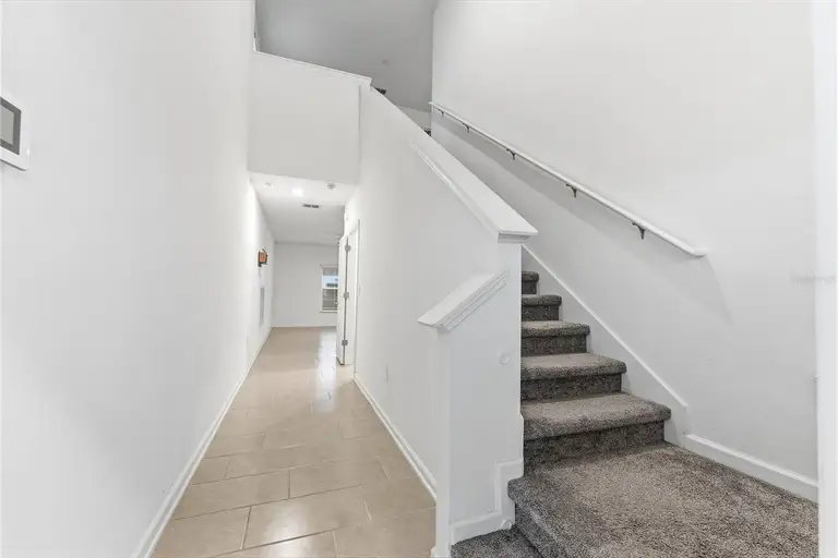 1126 JAMES PAUL RD — photo 4