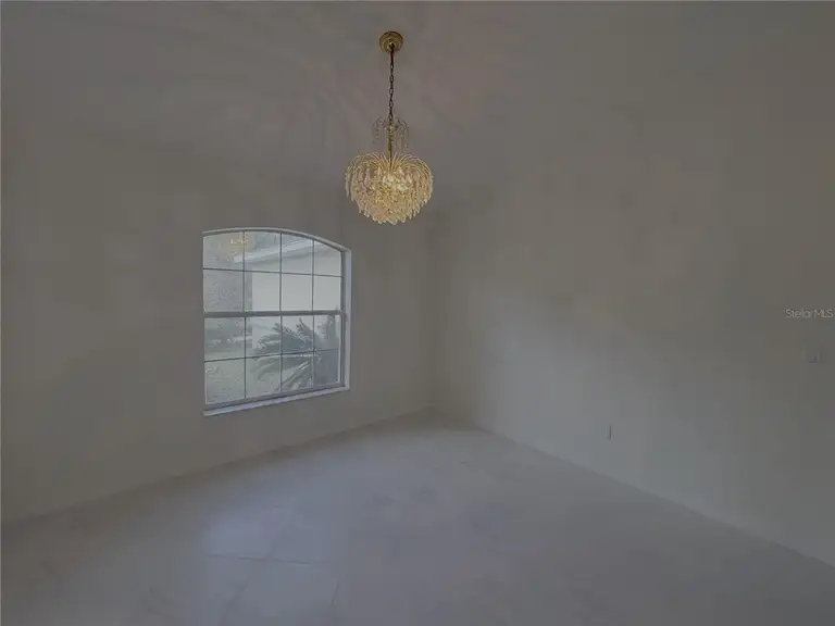 11435 SW 140TH AVE — photo 3