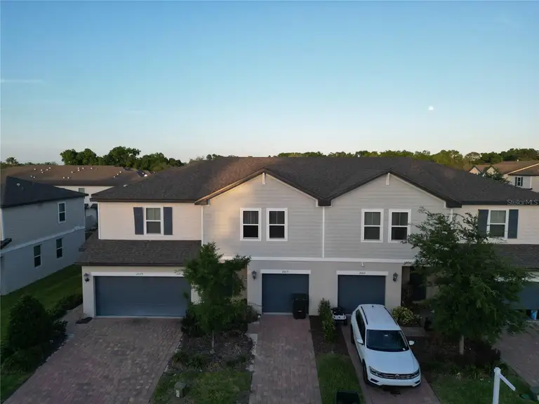 2063 HAREBELL LN — photo 2