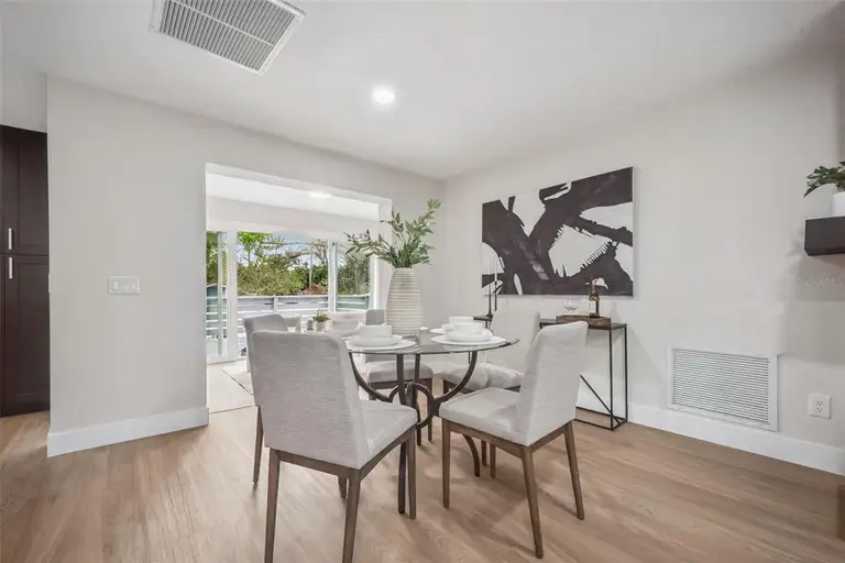 1450 HILLTOP DR — photo 4