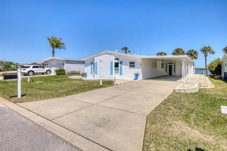 349 MARSH LANDING LOOP — photo 3