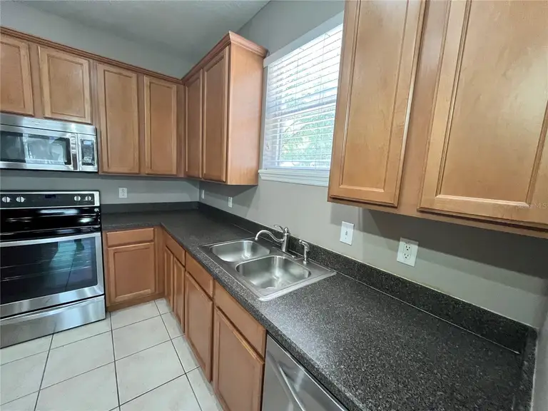 919 MAGNOLIA BLOSSOM CT — photo 4