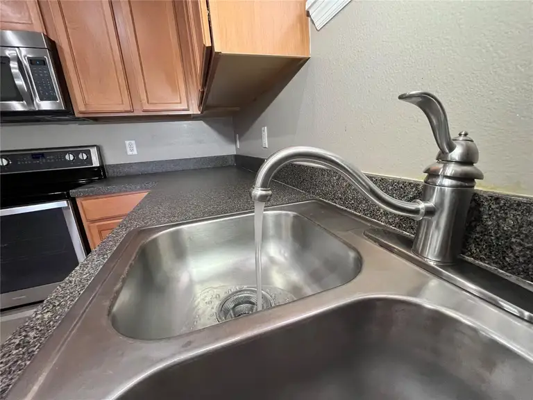 919 MAGNOLIA BLOSSOM CT — photo 5