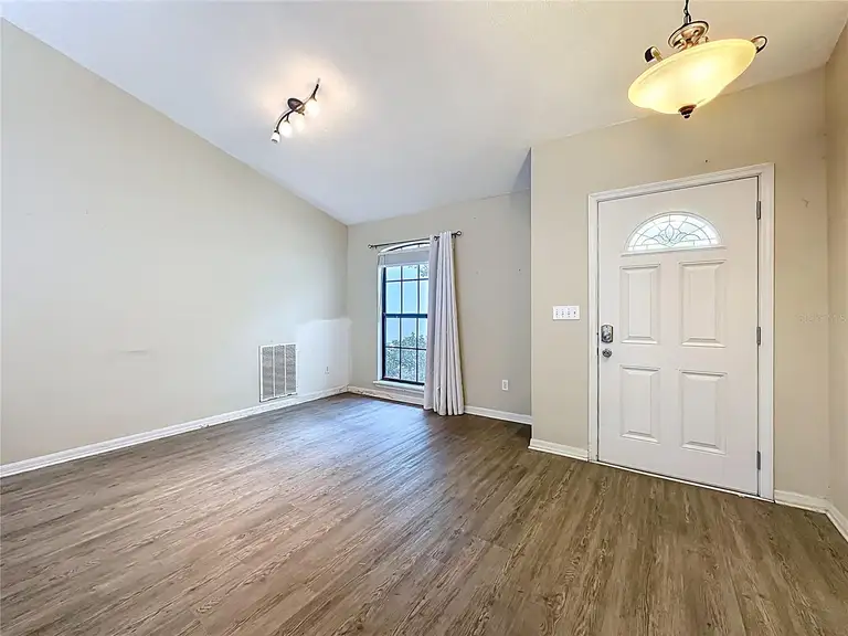 3371 CLASSIC OAK CT — photo 5