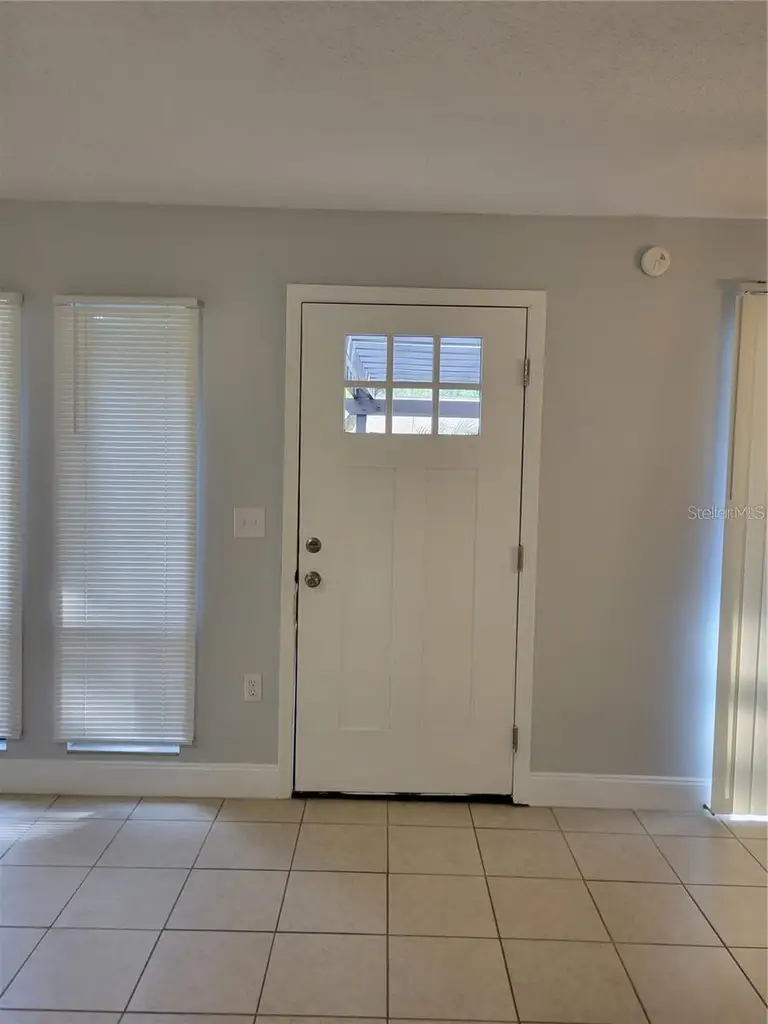 807 MCLAIN CT — photo 3