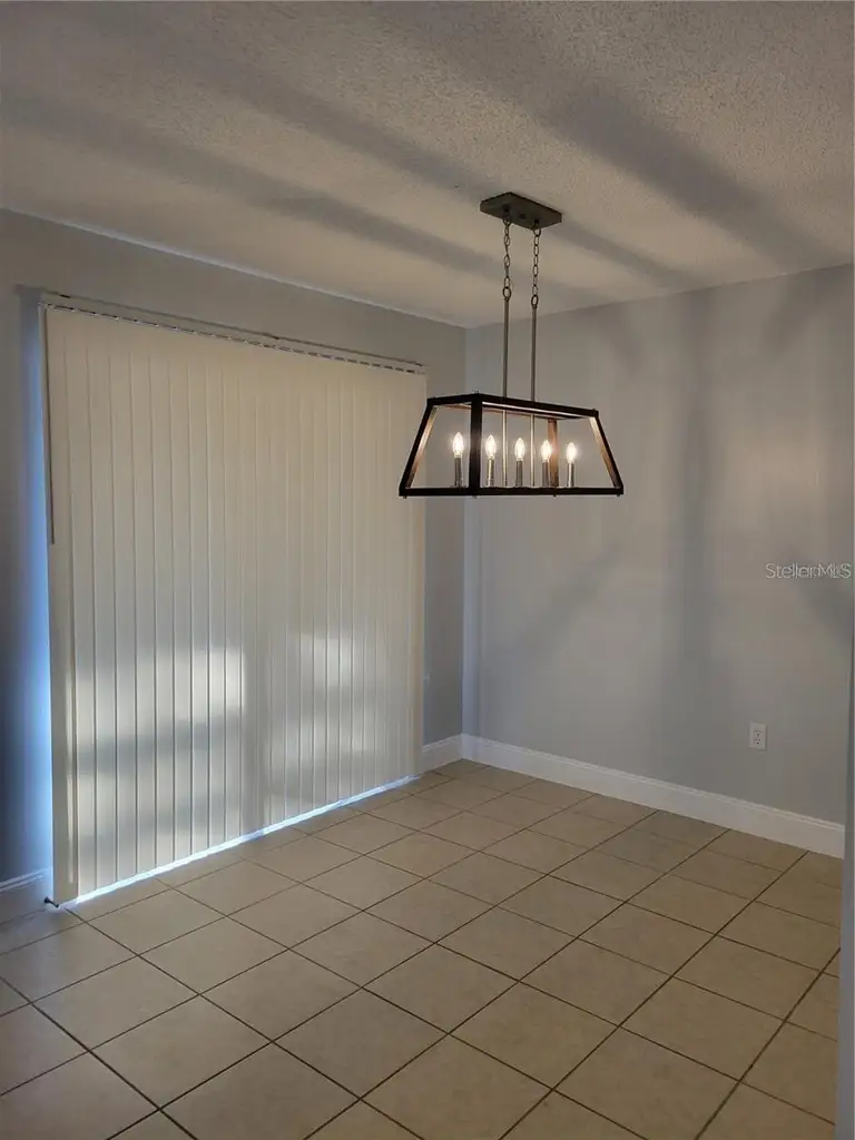 807 MCLAIN CT — photo 4