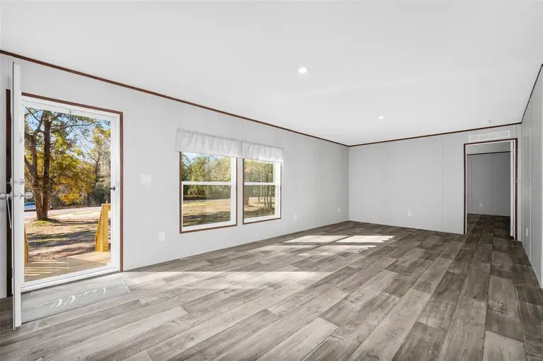 6951 NE 104 CT — photo 4