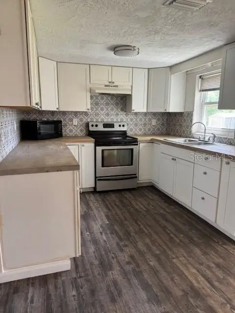 95 S FILLMORE ST — photo 3