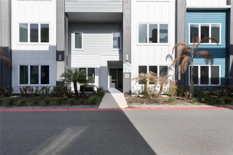 7760 SANDY RIDGE DR #219 — photo 2