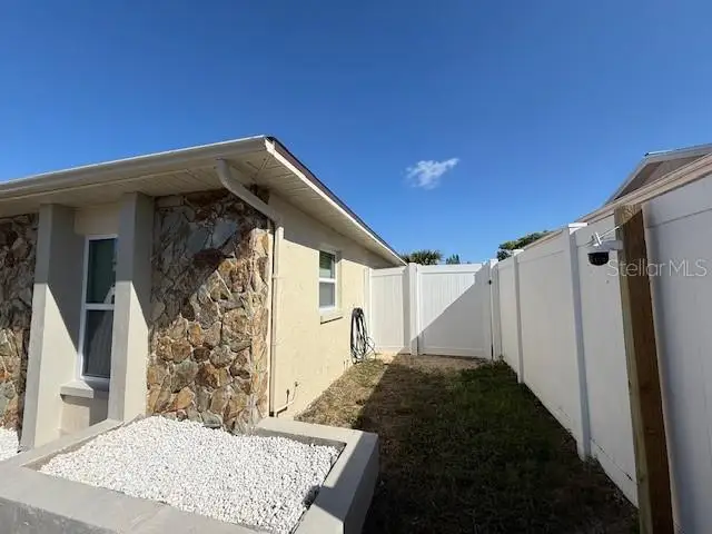 8819 WOODMONT LN — photo 3