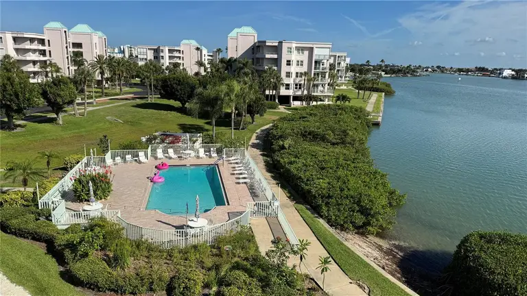 7979 SAILBOAT KEY BLVD S #306 — photo 4