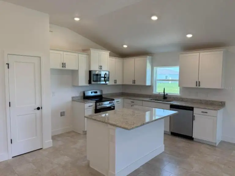 2397 NW 23RD AVE — photo 3