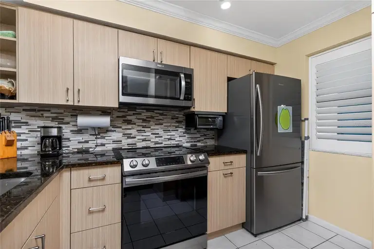 1591 BEACH RD #407 — photo 4