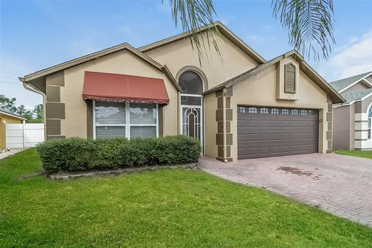 120 LAKEBREEZE CIR — photo 2