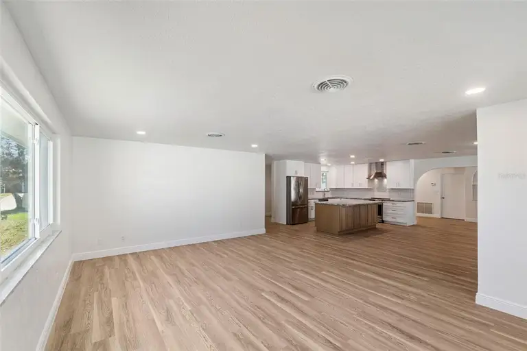 3050 PRINCETON AVE — photo 5