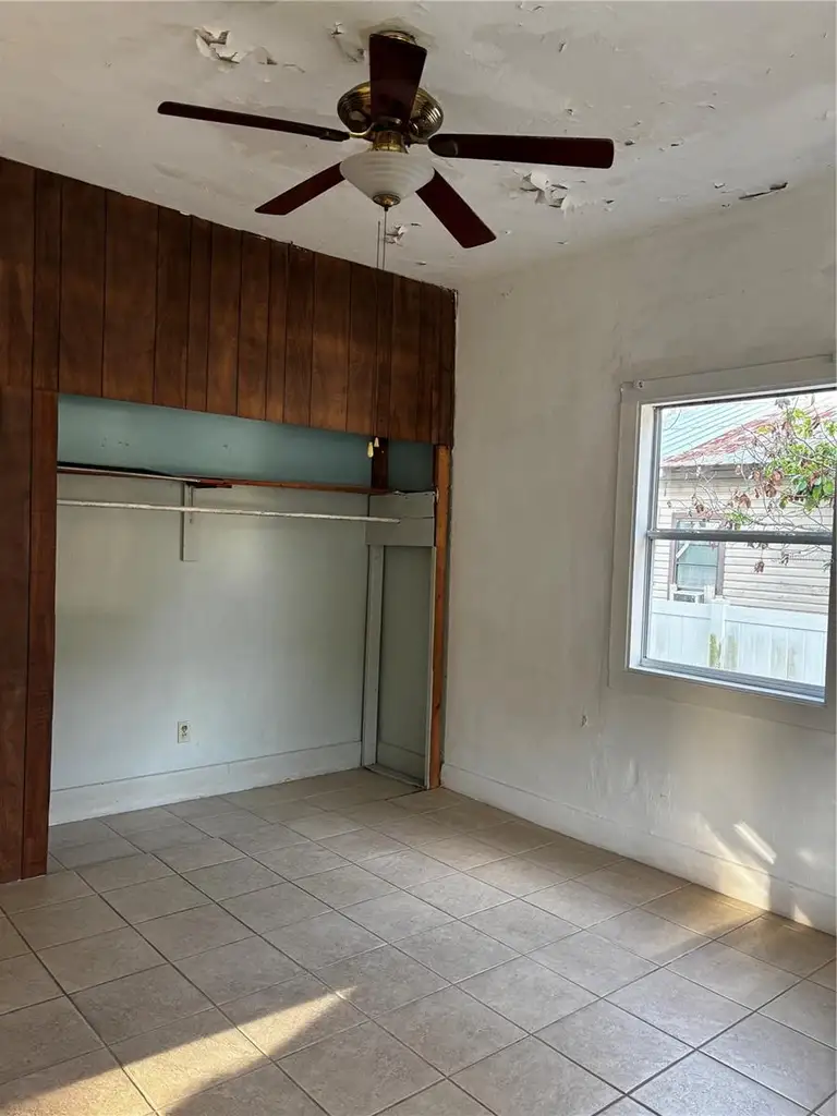1004 E 25TH AVE — photo 5