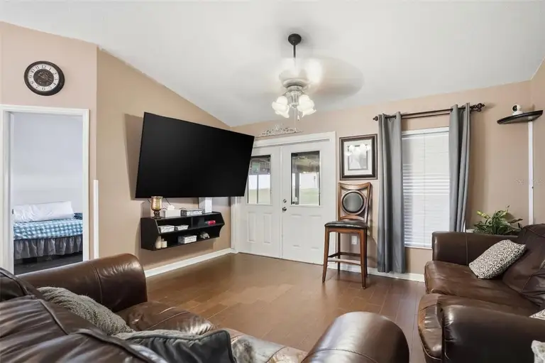 15396 FLEETWOOD RD — photo 4