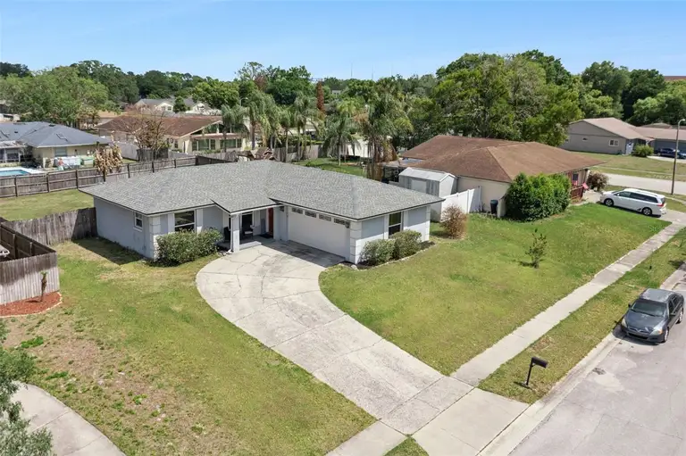 102 N SILVER CLUSTER CT — photo 4