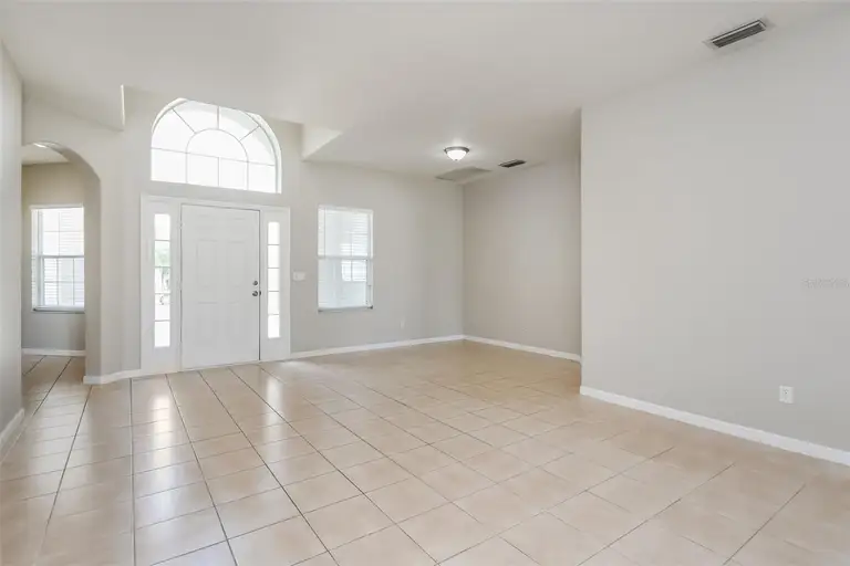 2925 WILLOW CREEK LN — photo 4