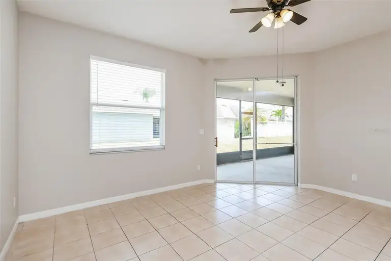 2925 WILLOW CREEK LN — photo 5
