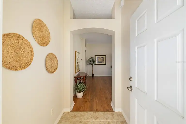 1426 JANEANN TER — photo 3