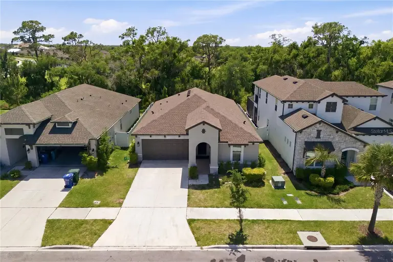 3557 SECLUDED CT — photo 2
