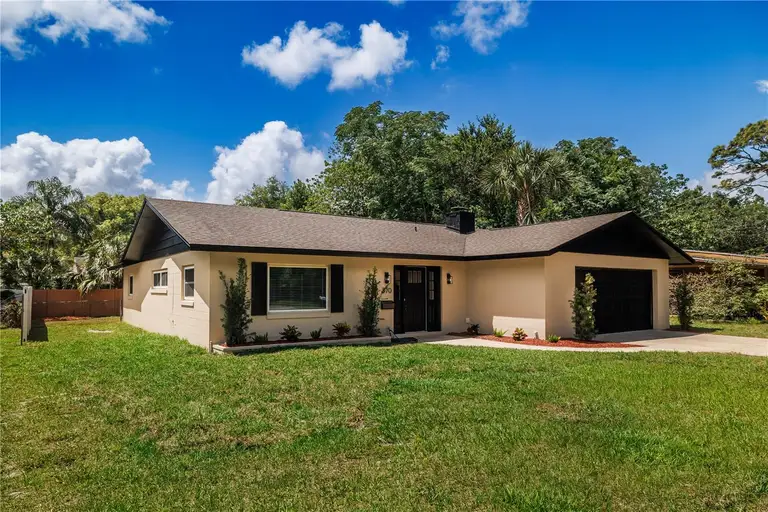 370 SULTANA LN — photo 2