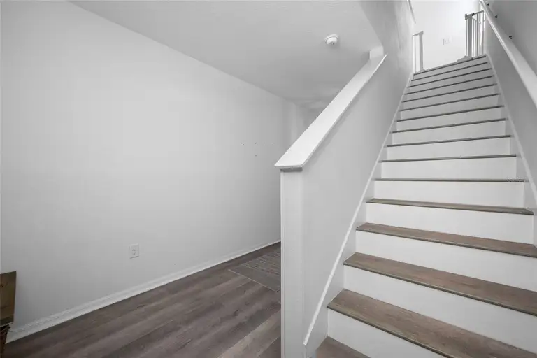 16826 SECRET MEADOW DR — photo 4