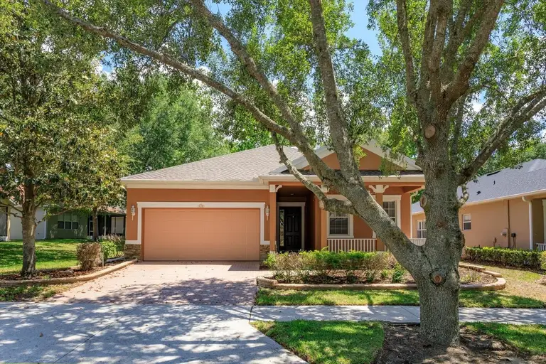 120 CREPE MYRTLE DR