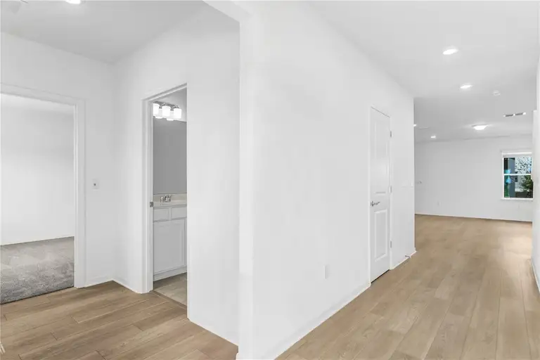 5643 ENCHANTED MEADOW ALY — photo 3