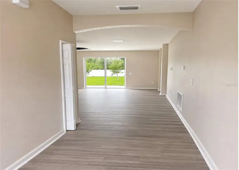 411 SHANNON ESTATES CT — photo 4