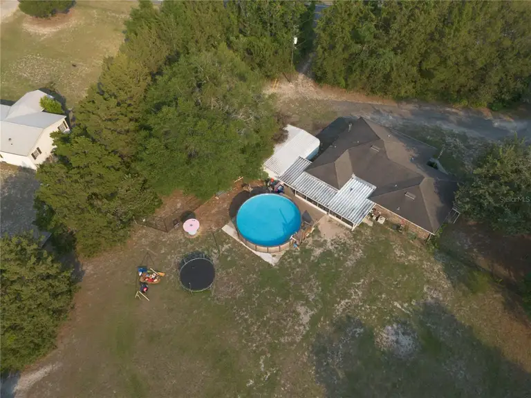 111 SW PRAIRIE ST — photo 5