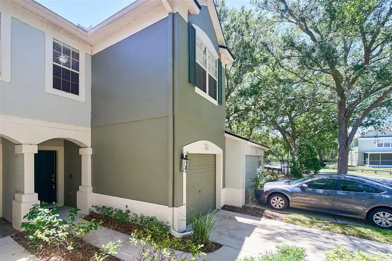 5014 POND RIDGE RD — photo 2