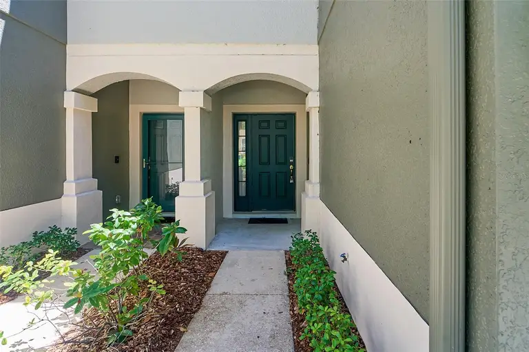 5014 POND RIDGE RD — photo 3