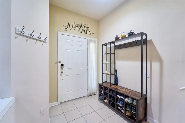 5014 POND RIDGE RD — photo 4