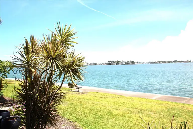 7560 BAY ISLAND DR S #149 — photo 5