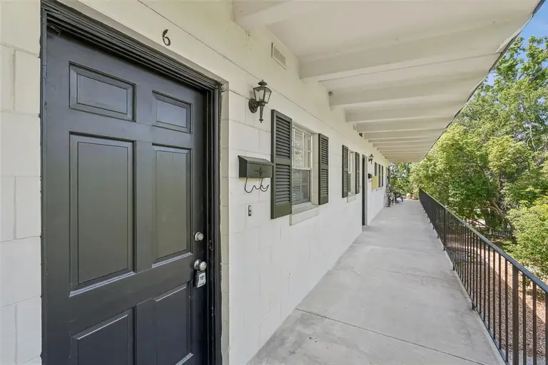 791 LAKE AVE #6 — photo 2