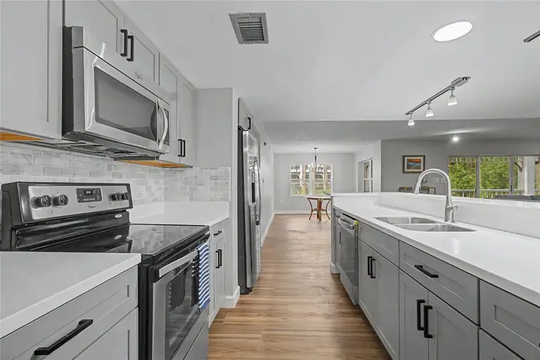 2533 DOLLY BAY DR #107 — photo 5