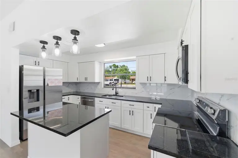 7457 GALLOWAY RD — photo 4