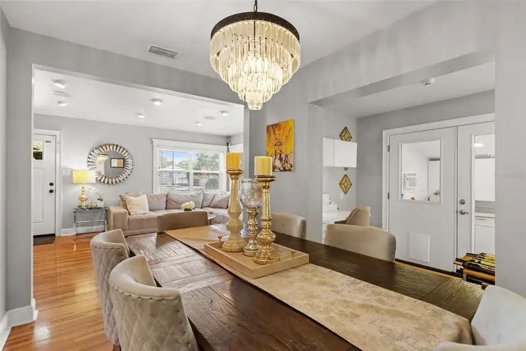 4202 W PALMIRA AVE — photo 4