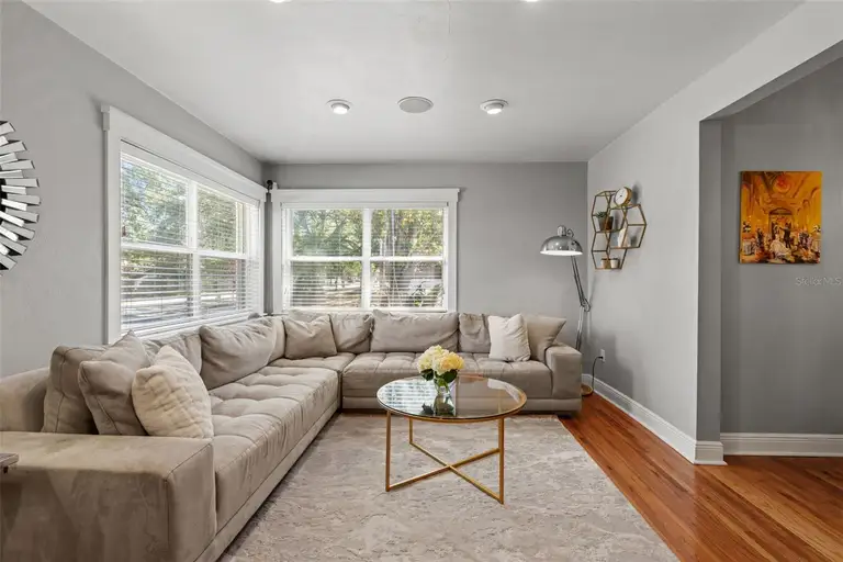 4202 W PALMIRA AVE — photo 5