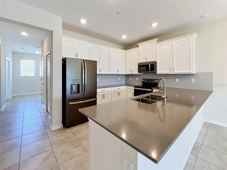 767 OCEAN COURSE AVE #704 — photo 5