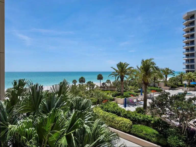 1211 GULF OF MEXICO DR #109