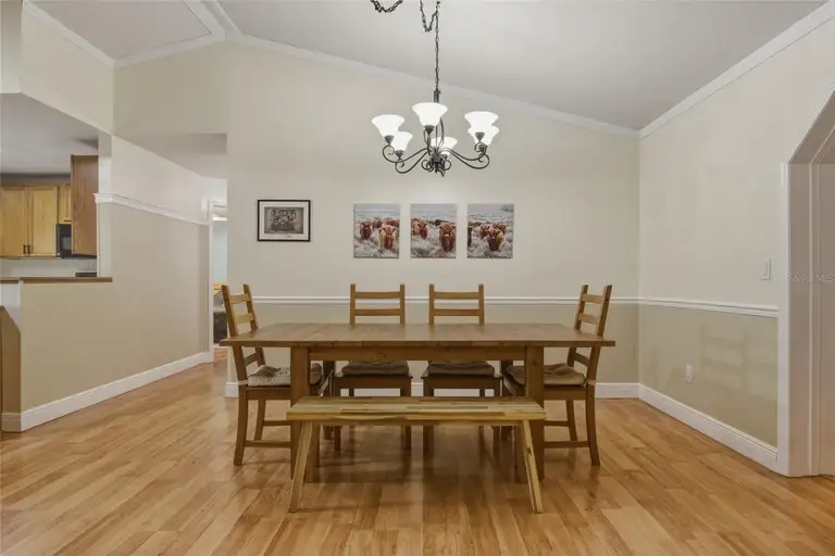 706 LAKEVIEW DR — photo 5