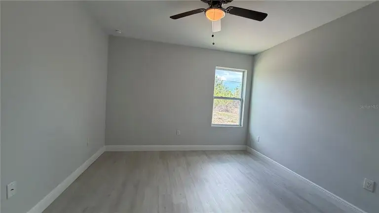 11223 PENDLETON AVE — photo 2