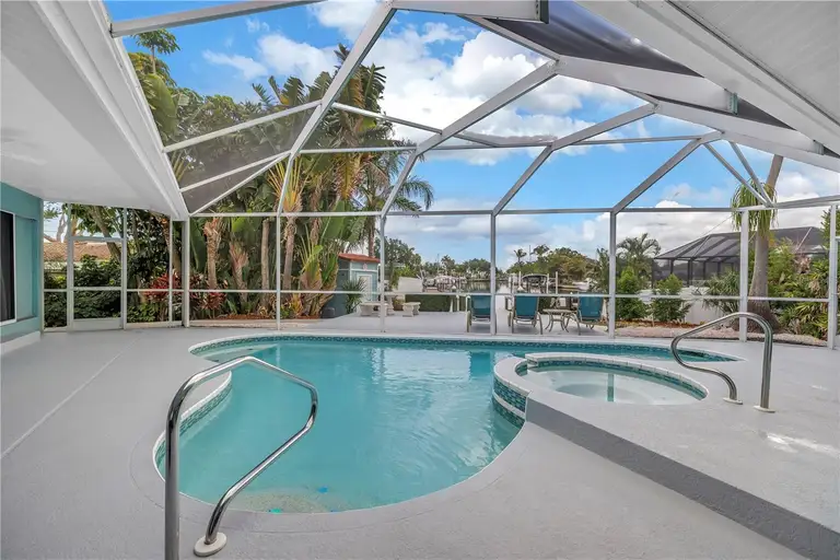 4911 PALMETTO POINT DR — photo 5