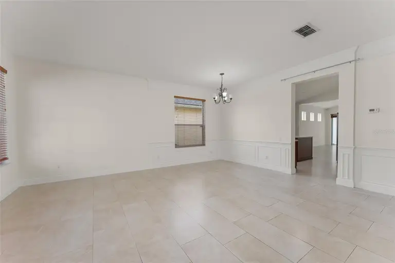 8838 ABBOTSBURY DR — photo 3