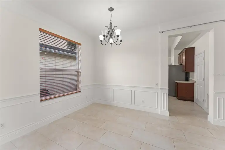 8838 ABBOTSBURY DR — photo 5
