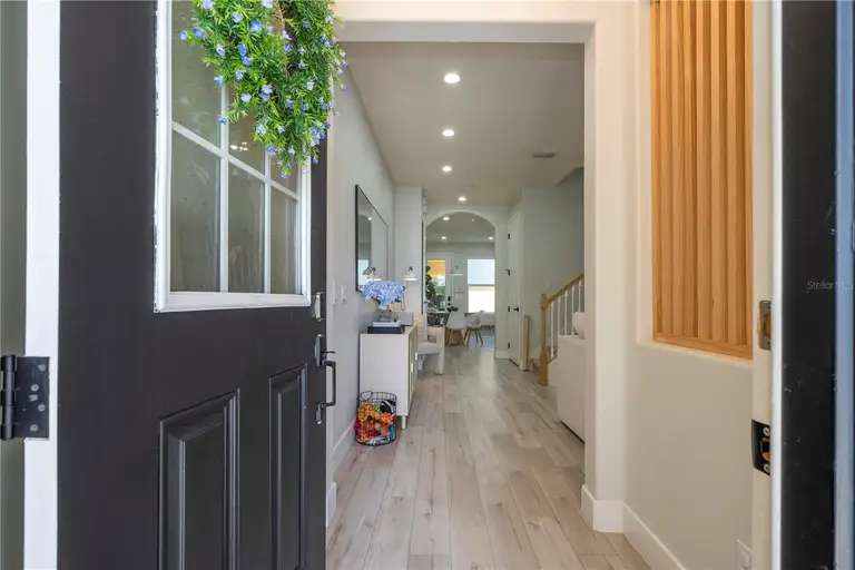 11861 VERMILLION AVE — photo 4